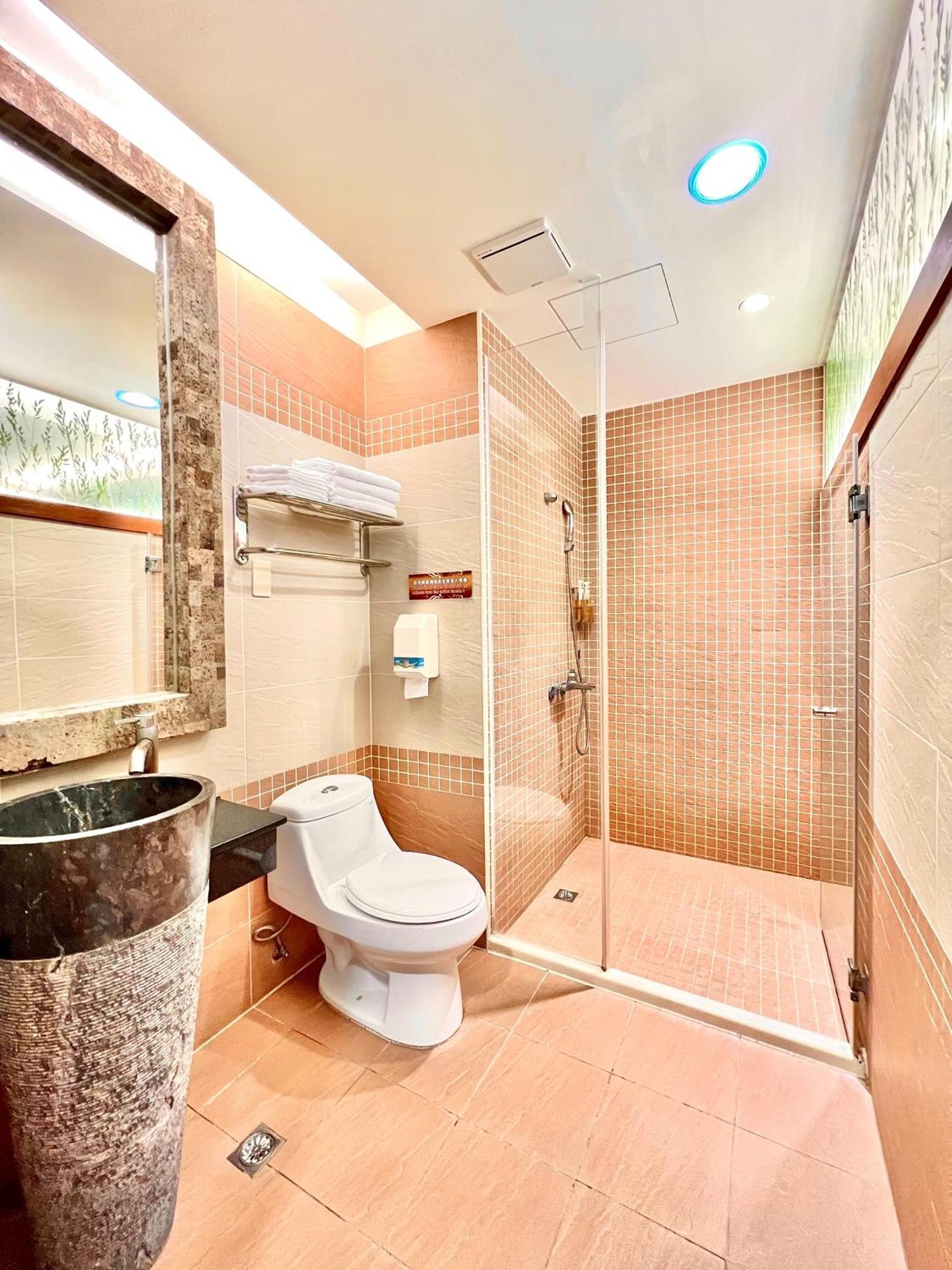 Seasons Bali Fashion Inn Kenting Exterior photo