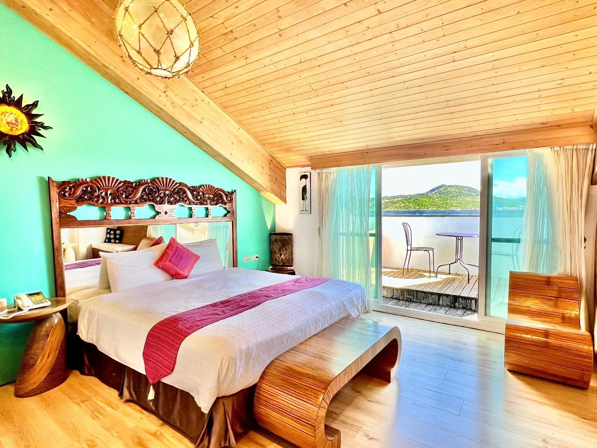 Seasons Bali Fashion Inn Kenting Exterior photo