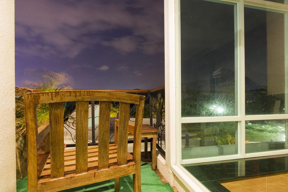 Seasons Bali Fashion Inn Kenting Exterior photo