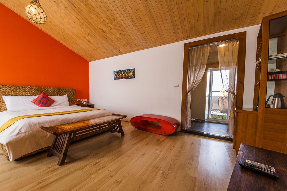 Seasons Bali Fashion Inn Kenting Exterior photo